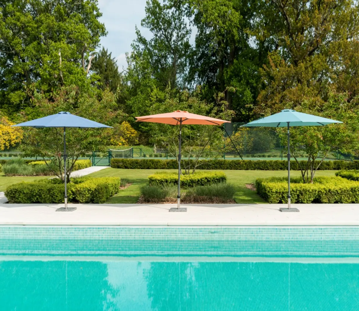 Alexander Rose 2.5m Circular Aluminium Framed Parasol